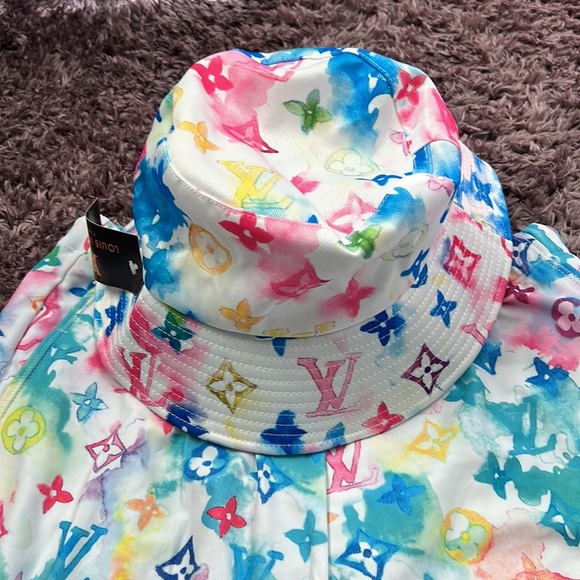 NWT Colorful Bucket Hat - Picture 2 of 6